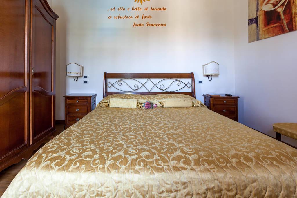 브루파 Il Belvederino B&B 외부 사진